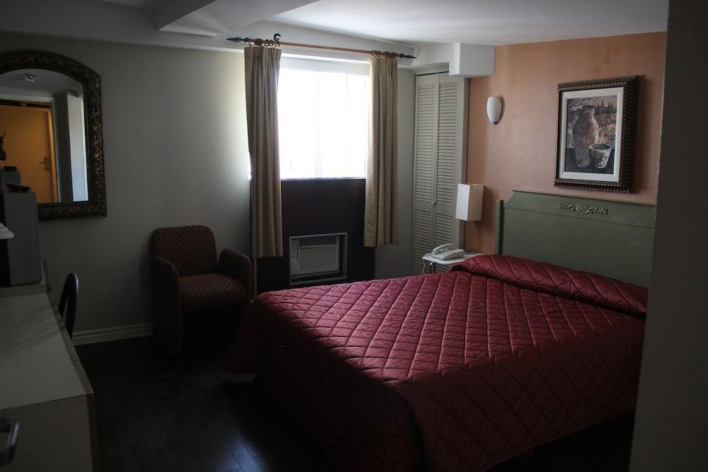 Hotel Saint-Andre Montreal Exterior photo